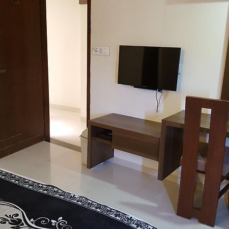 Good Stay Surat Exterior foto