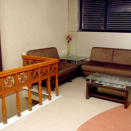 Good Stay Surat Exterior foto