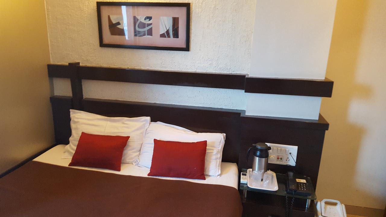 Good Stay Surat Exterior foto