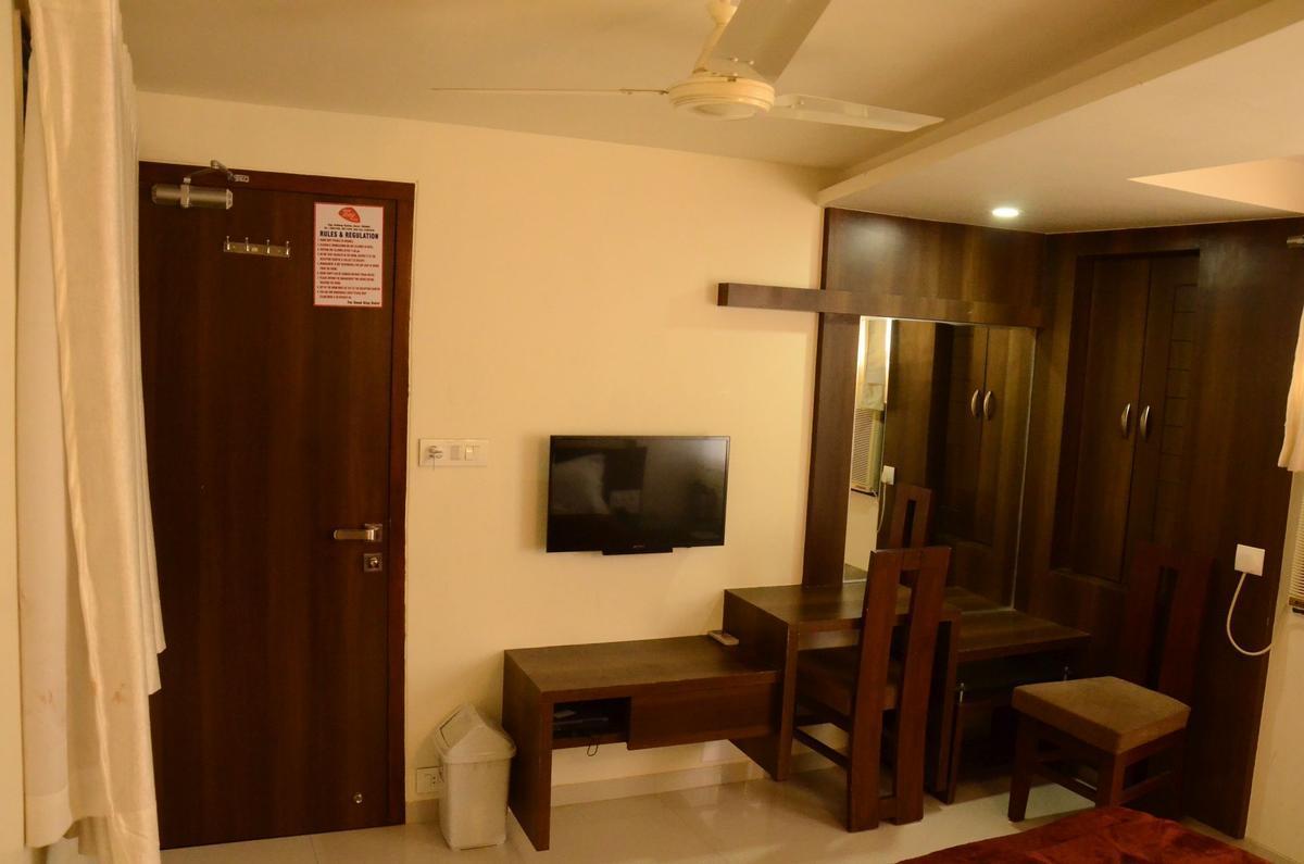 Good Stay Surat Exterior foto