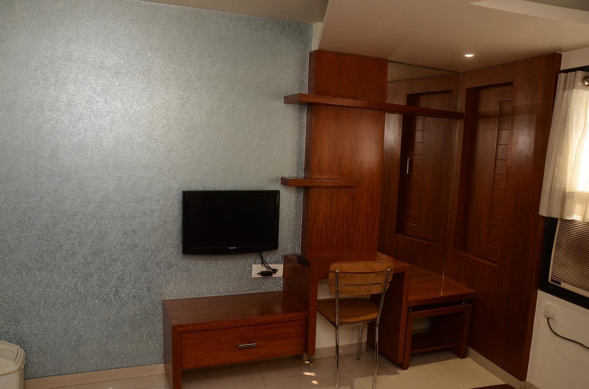 Good Stay Surat Exterior foto