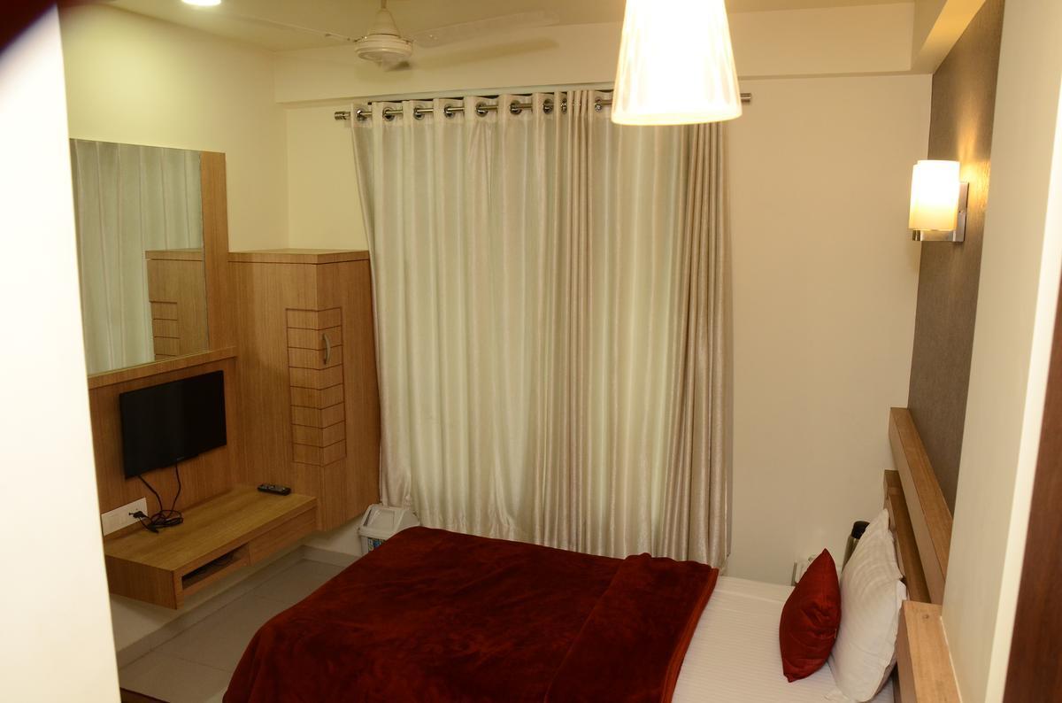 Good Stay Surat Exterior foto