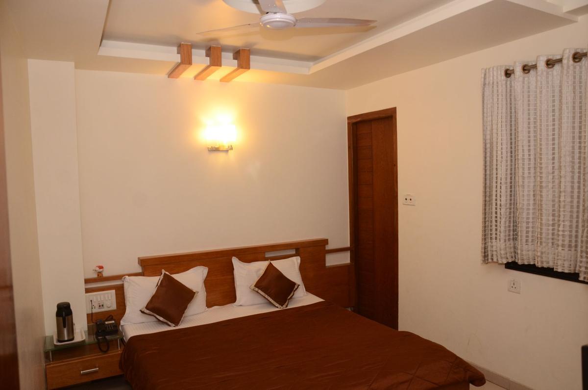 Good Stay Surat Exterior foto